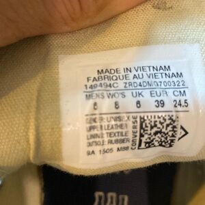 Size 6 men 8 women Converse Chuck Taylor All Star Ox White leather